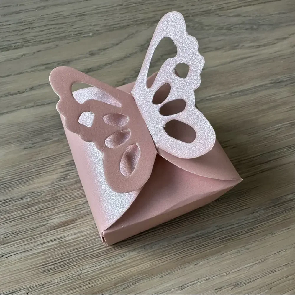 NWOT Pink Butterfly Gift Box (45)